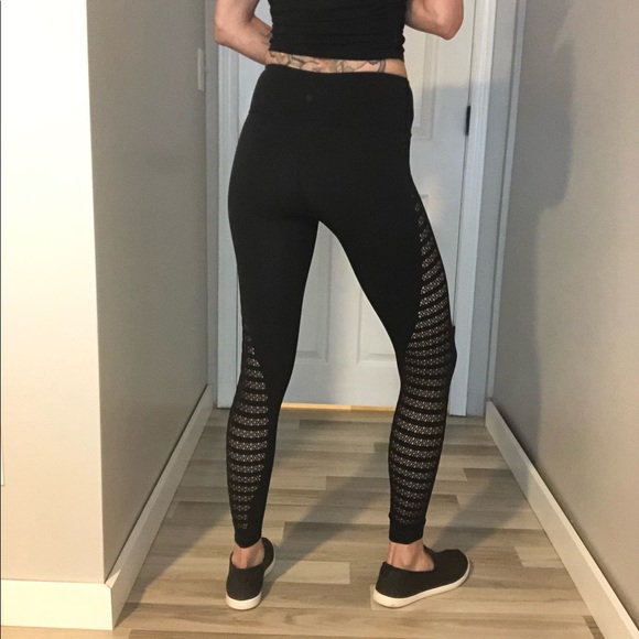 Lululemon Reveal, worm twice, black size, 4. - Picture 4 of 7